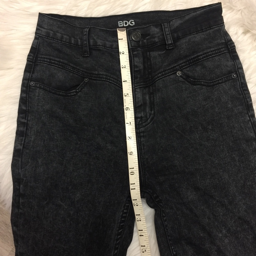 BDG High Rise Ankle Jean - Picture 4 of 8